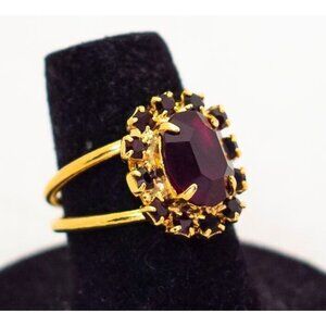 Adjustable 1970 Czechoslovakian Adjustable Rhinestone Ring